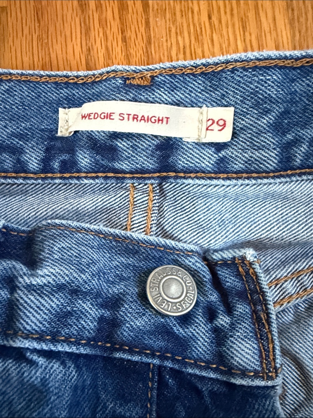 Levi’s Selvedge redline Wedgie Straight 29 woman’s jeans - Picture 4 of 9